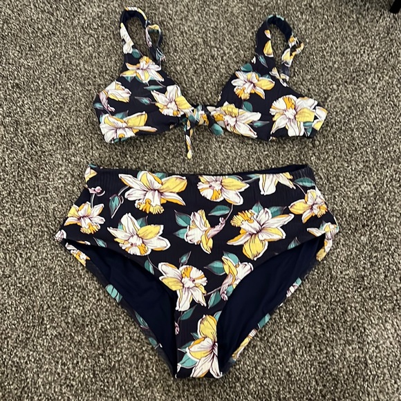 Eberjey Vintage Bathing Suit - Picture 1 of 6